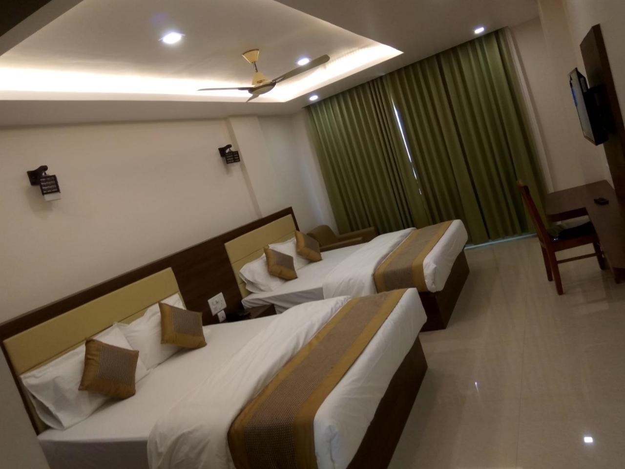 Hotel Ambika International Byndoor Bainduru Экстерьер фото