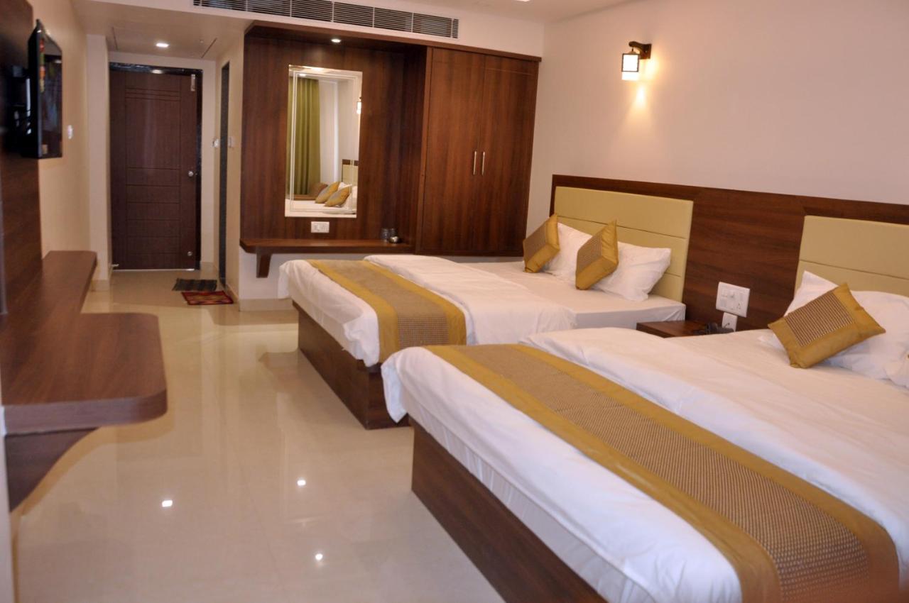 Hotel Ambika International Byndoor Bainduru Экстерьер фото